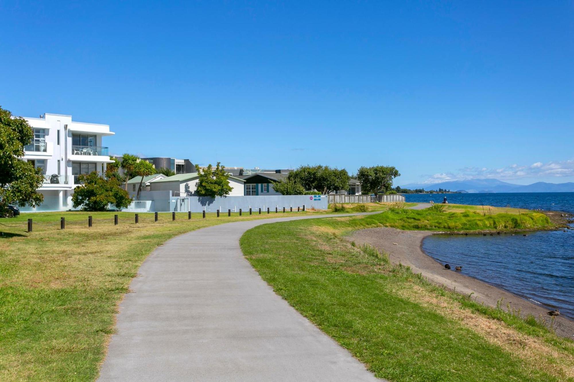 Waimahana Apartments Taupo Ngoại thất bức ảnh